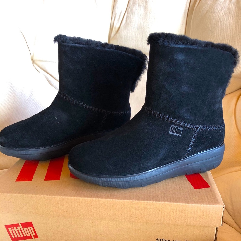 FitFlop Black Mukluk